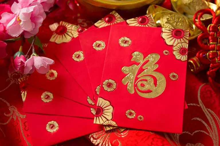 Traditional cards that we offer ourselves during the Chinese New Year